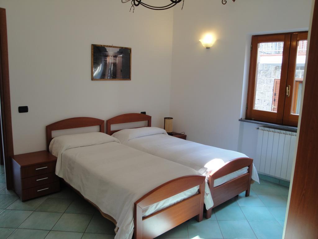 Olga'S Residence Relais Нерано Стая снимка