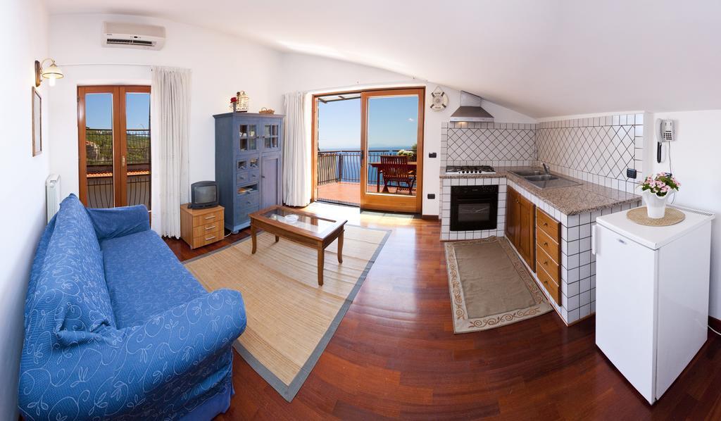 Olga'S Residence Relais Нерано Стая снимка
