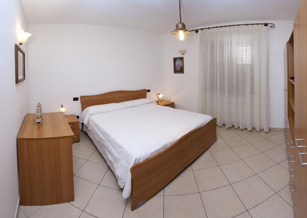 Olga'S Residence Relais Нерано Стая снимка